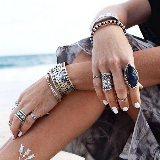 Bagues et bracelets à style bohème