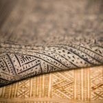 Astuces pour nettoyer des tâches sur vos vêtements et tapis
